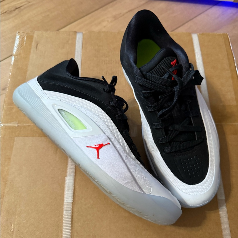 Nike Black and White Men's Sneakers with Red Accents